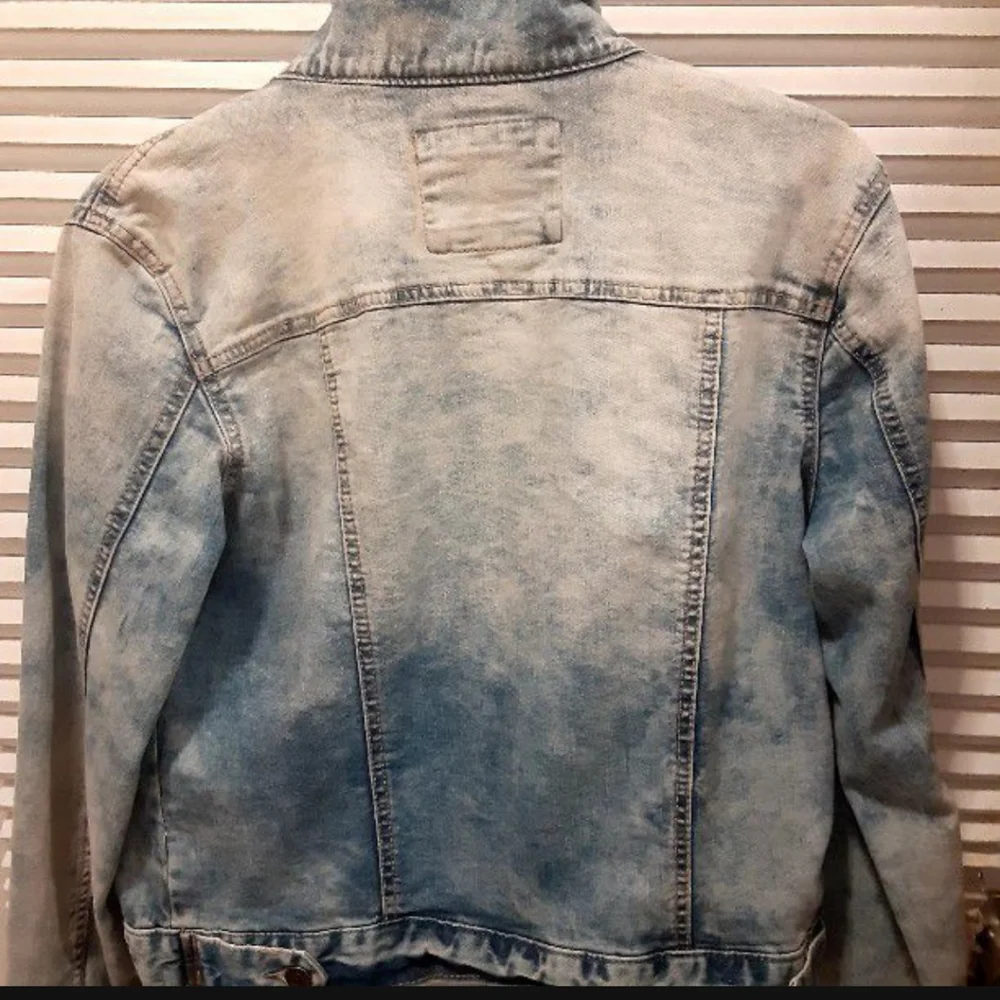 Mudd women's denim jeans destress jacket . Size large - Picture 9 of 12